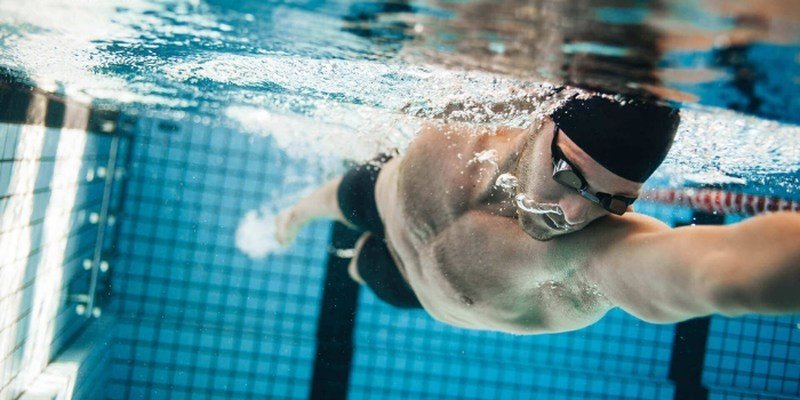 Treinamento cardiovascular de natação